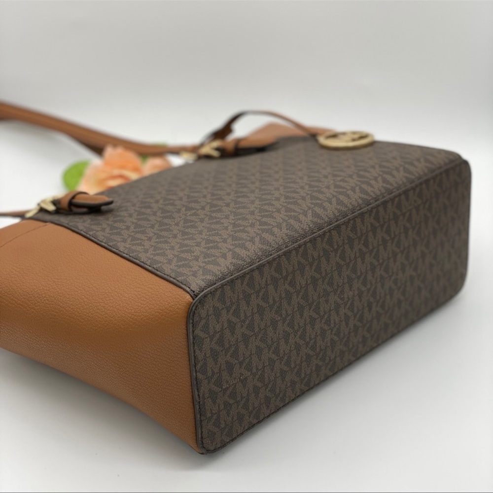 MICHAEL KORS CHARLOTTE LARGE TOP ZIP Brown Tote - Picture 5 of 13